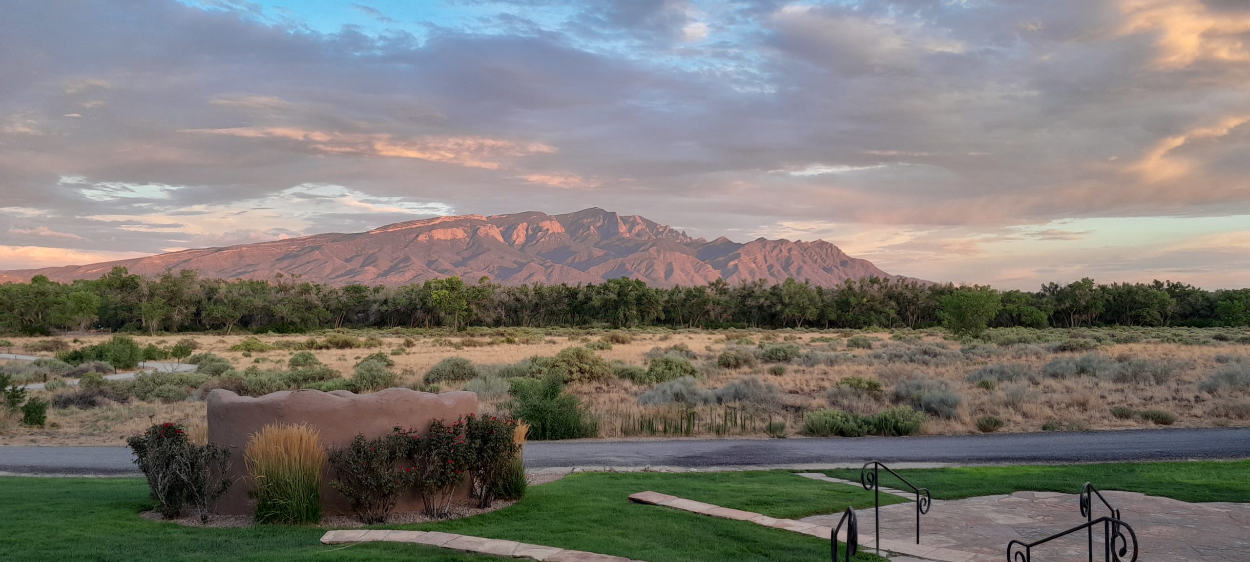 First Nations’ Donors Sojourn to the Southwest